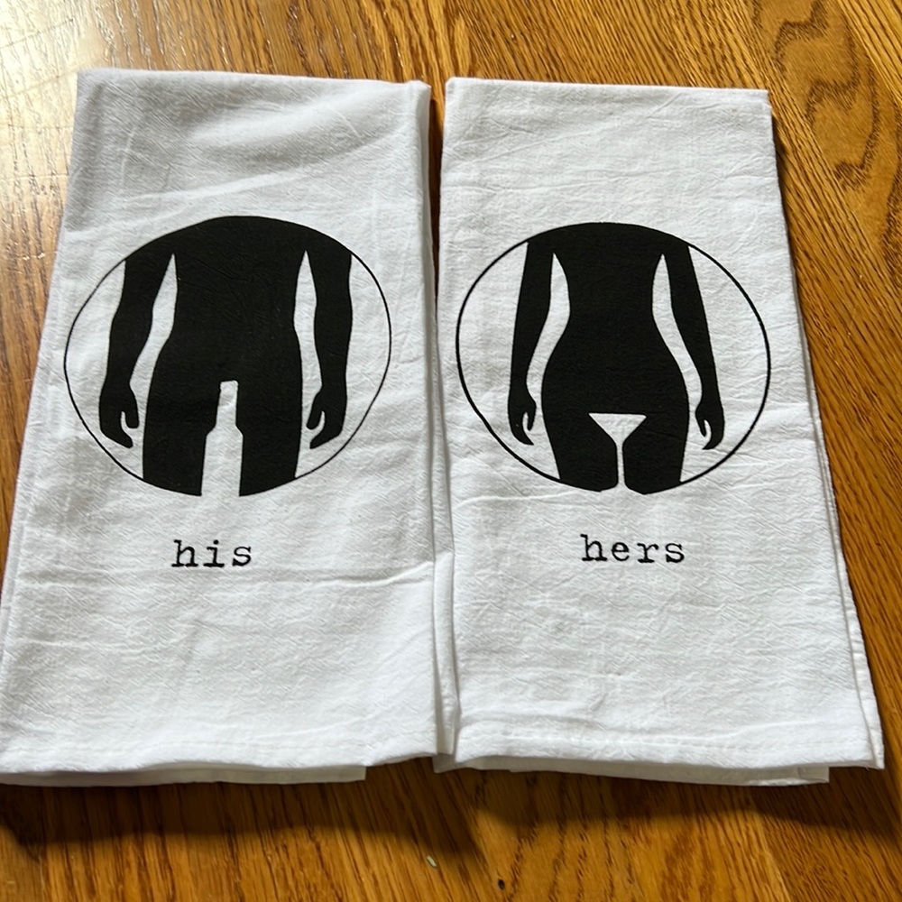 His and hers towels NWT